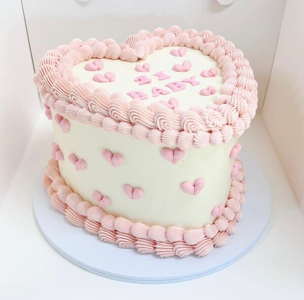 Vintage Piped Cake (mini hearts)
